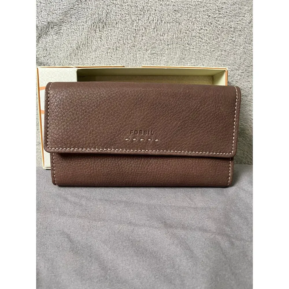 Fossil vintage brown